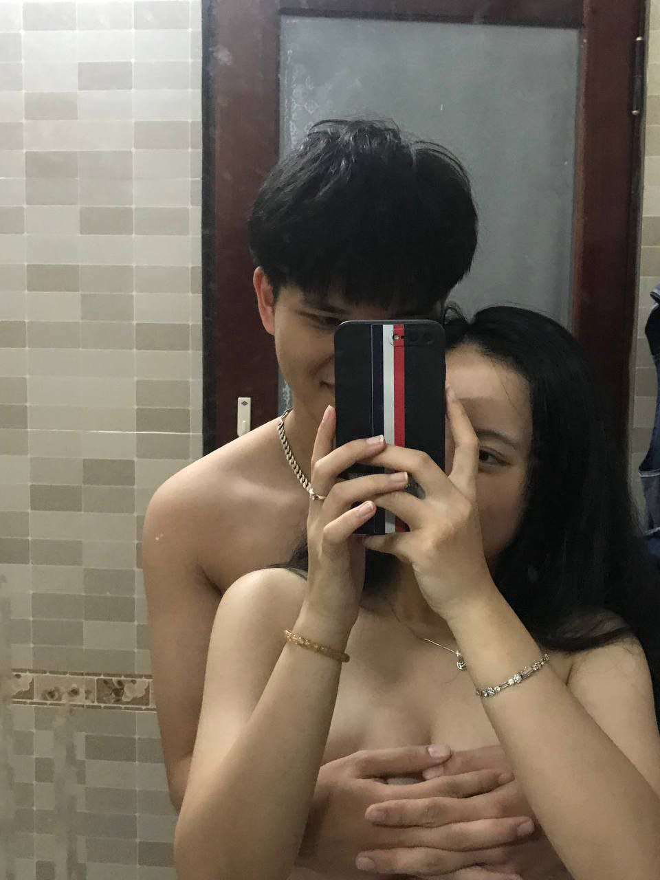 Em phát thanh viên tội nghiệp bị tên biến thái phát cuồng bắt cóc