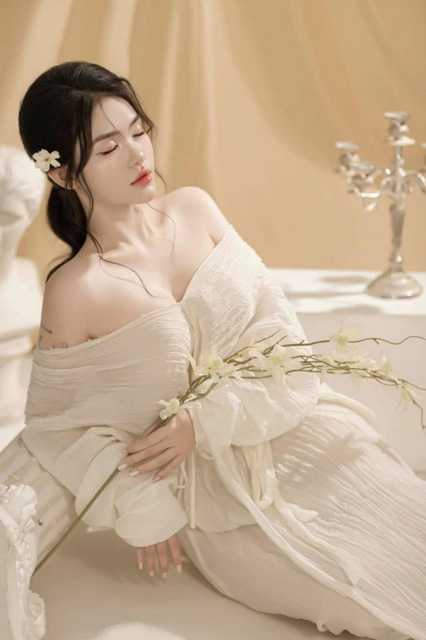 JUFE-506 Cosplayer bom mìn ngực to hình tên lửa I-Cup! Xuất tinh và mang thai được xác nhận chụp ảnh kem ngoài paco